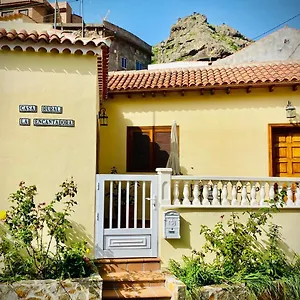 La Encantadora Vallehermoso